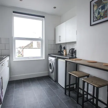 20b Ralph Rd Bristol
